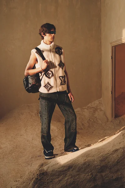 Look 14